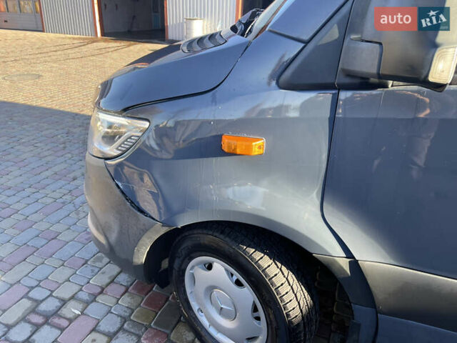 Серый Мерседес Sprinter, объемом двигателя 2.2 л и пробегом 455 тыс. км за 19900 $, фото 11 на Automoto.ua