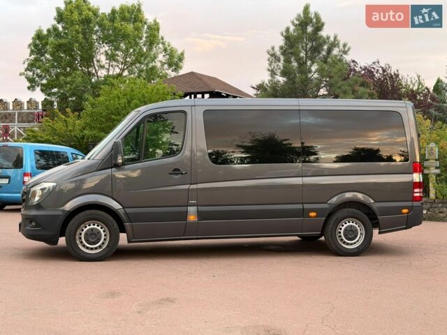 Серый Мерседес Sprinter, объемом двигателя 2.2 л и пробегом 302 тыс. км за 25999 $, фото 8 на Automoto.ua