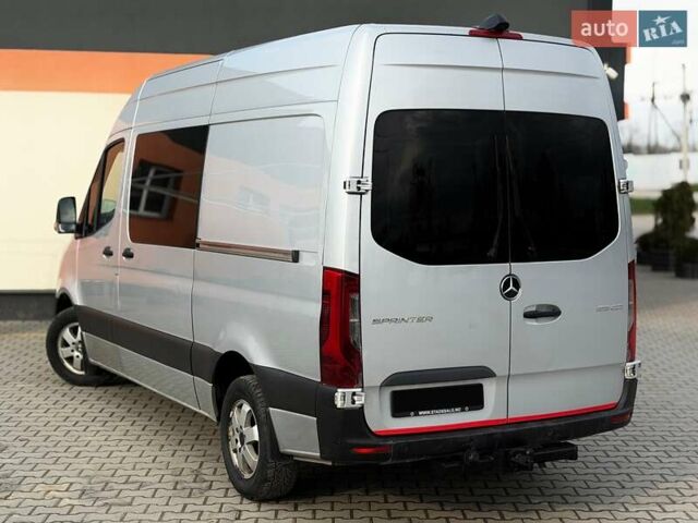 Серый Мерседес Sprinter, объемом двигателя 2.2 л и пробегом 250 тыс. км за 28200 $, фото 8 на Automoto.ua