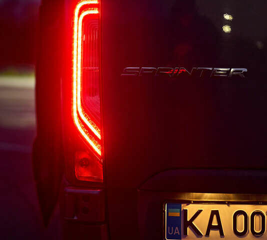 Сірий Мерседес Sprinter, об'ємом двигуна 2.14 л та пробігом 603 тис. км за 36000 $, фото 87 на Automoto.ua