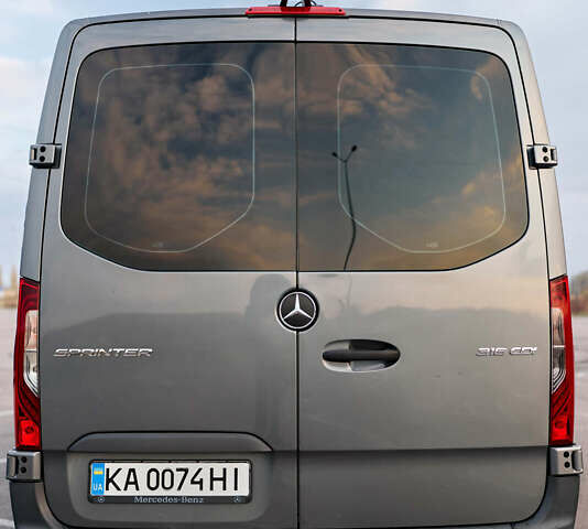 Сірий Мерседес Sprinter, об'ємом двигуна 2.14 л та пробігом 603 тис. км за 36000 $, фото 95 на Automoto.ua