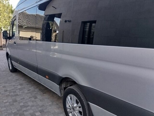 Сірий Мерседес Sprinter, об'ємом двигуна 3 л та пробігом 350 тис. км за 51000 $, фото 9 на Automoto.ua
