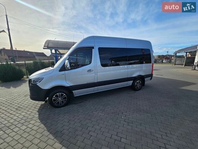Серый Мерседес Sprinter, объемом двигателя 2.14 л и пробегом 265 тыс. км за 38777 $, фото 3 на Automoto.ua