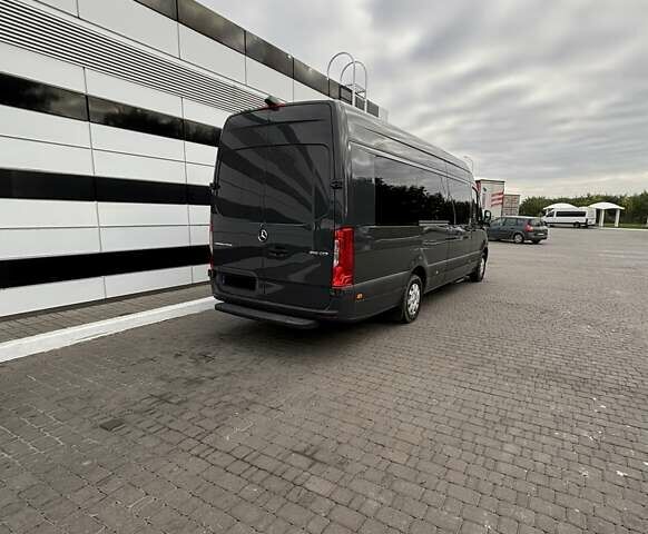 Серый Мерседес Sprinter, объемом двигателя 2.14 л и пробегом 350 тыс. км за 60000 $, фото 2 на Automoto.ua