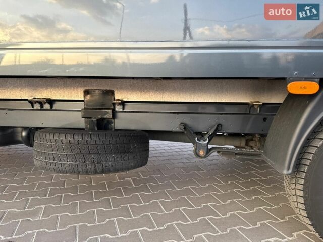 Серый Мерседес Sprinter, объемом двигателя 0 л и пробегом 240 тыс. км за 33000 $, фото 28 на Automoto.ua