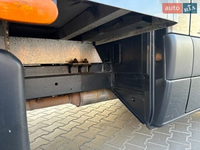 Серый Мерседес Sprinter, объемом двигателя 0 л и пробегом 240 тыс. км за 28700 $, фото 26 на Automoto.ua
