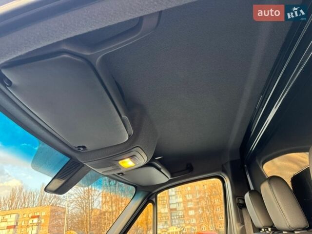 Серый Мерседес Sprinter, объемом двигателя 0 л и пробегом 240 тыс. км за 28700 $, фото 55 на Automoto.ua