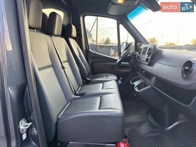 Серый Мерседес Sprinter, объемом двигателя 0 л и пробегом 240 тыс. км за 33000 $, фото 76 на Automoto.ua