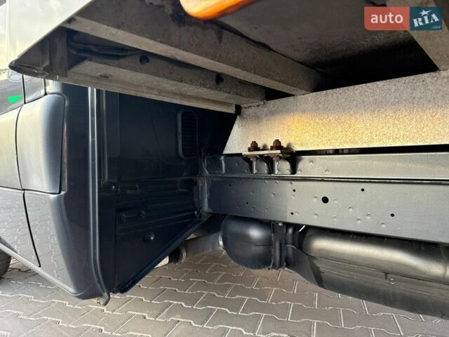 Серый Мерседес Sprinter, объемом двигателя 0 л и пробегом 240 тыс. км за 28700 $, фото 30 на Automoto.ua