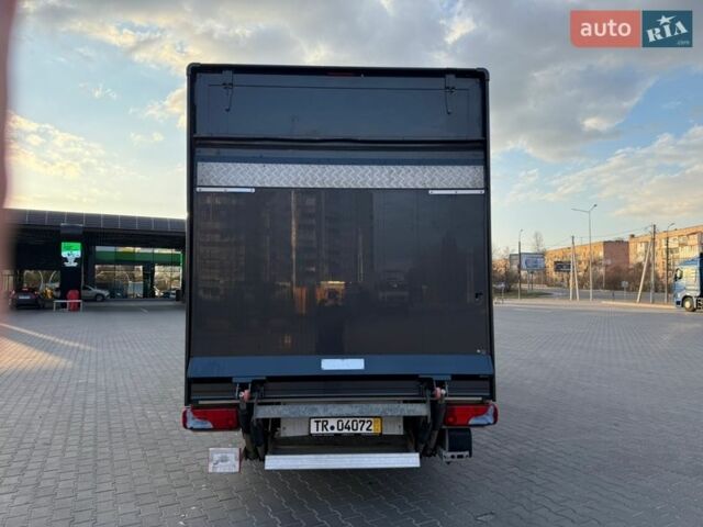 Серый Мерседес Sprinter, объемом двигателя 0 л и пробегом 240 тыс. км за 28700 $, фото 4 на Automoto.ua