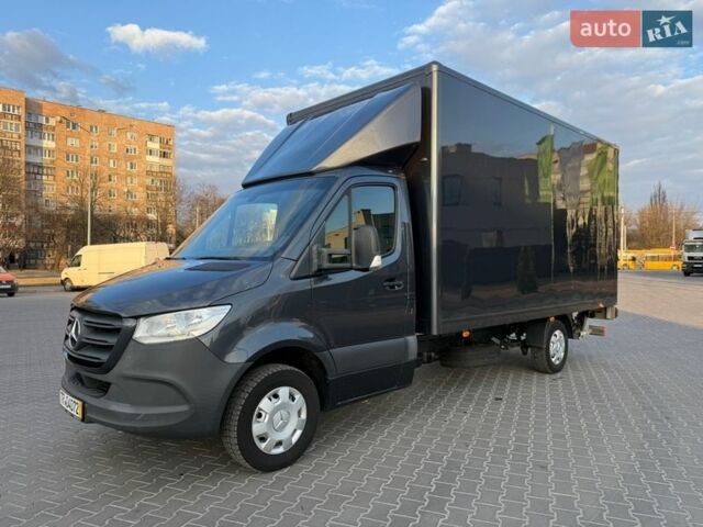 Серый Мерседес Sprinter, объемом двигателя 0 л и пробегом 240 тыс. км за 28700 $, фото 2 на Automoto.ua