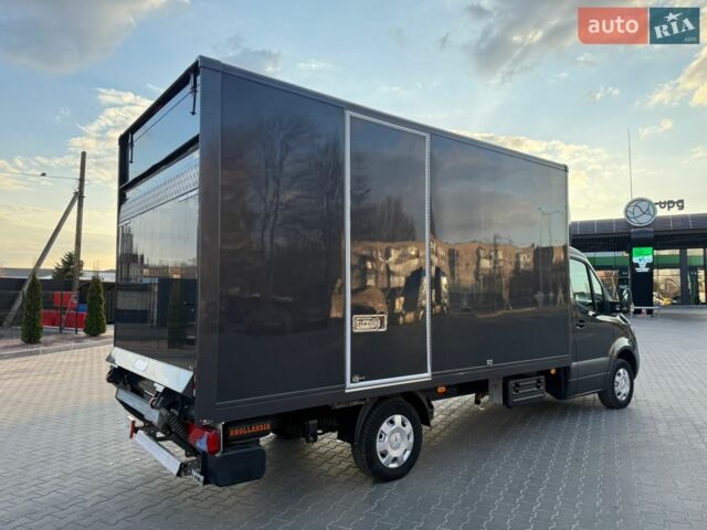 Серый Мерседес Sprinter, объемом двигателя 0 л и пробегом 240 тыс. км за 33000 $, фото 5 на Automoto.ua