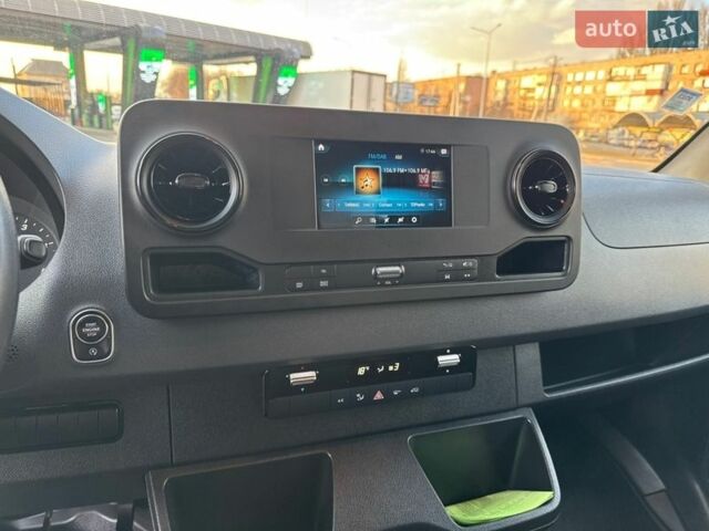 Серый Мерседес Sprinter, объемом двигателя 0 л и пробегом 240 тыс. км за 28700 $, фото 53 на Automoto.ua