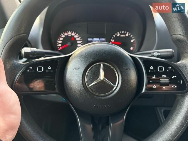 Серый Мерседес Sprinter, объемом двигателя 0 л и пробегом 240 тыс. км за 28700 $, фото 58 на Automoto.ua