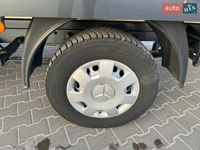 Серый Мерседес Sprinter, объемом двигателя 0 л и пробегом 240 тыс. км за 28700 $, фото 32 на Automoto.ua