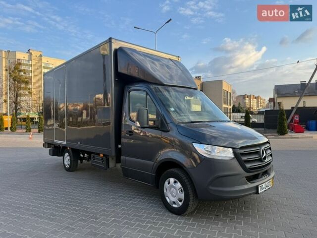 Серый Мерседес Sprinter, объемом двигателя 0 л и пробегом 240 тыс. км за 28700 $, фото 3 на Automoto.ua