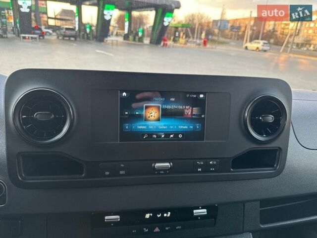 Серый Мерседес Sprinter, объемом двигателя 0 л и пробегом 240 тыс. км за 28700 $, фото 64 на Automoto.ua