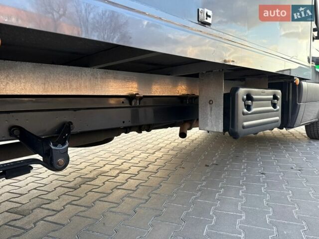 Серый Мерседес Sprinter, объемом двигателя 0 л и пробегом 240 тыс. км за 28700 $, фото 24 на Automoto.ua