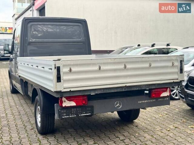 Сірий Мерседес Sprinter, об'ємом двигуна 3 л та пробігом 401 тис. км за 24487 $, фото 3 на Automoto.ua