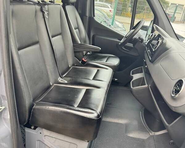 Сірий Мерседес Sprinter, об'ємом двигуна 3 л та пробігом 401 тис. км за 24487 $, фото 7 на Automoto.ua