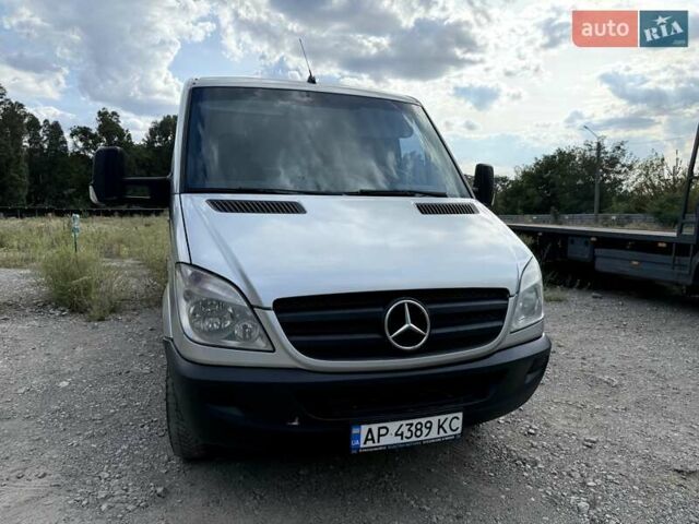 Серый Мерседес Sprinter, объемом двигателя 2.15 л и пробегом 315 тыс. км за 15300 $, фото 9 на Automoto.ua