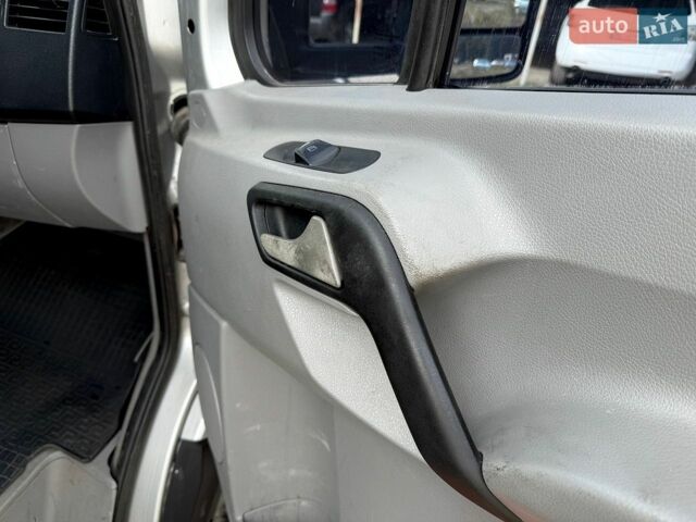 Серый Мерседес Sprinter, объемом двигателя 2.15 л и пробегом 315 тыс. км за 15800 $, фото 16 на Automoto.ua