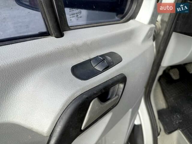 Сірий Мерседес Sprinter, об'ємом двигуна 2.15 л та пробігом 315 тис. км за 15300 $, фото 16 на Automoto.ua