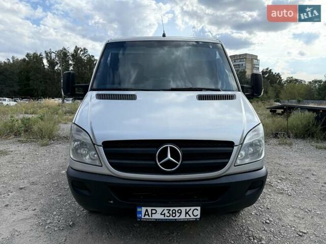 Серый Мерседес Sprinter, объемом двигателя 2.15 л и пробегом 315 тыс. км за 15300 $, фото 10 на Automoto.ua