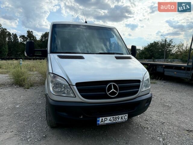 Серый Мерседес Sprinter, объемом двигателя 2.15 л и пробегом 315 тыс. км за 15500 $, фото 10 на Automoto.ua