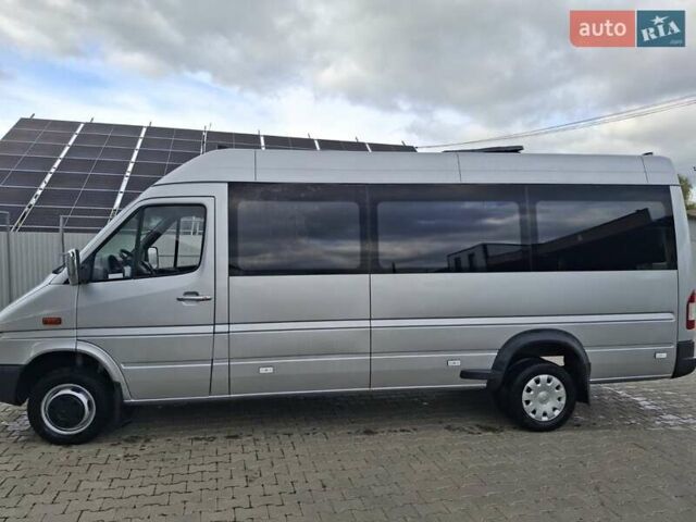 Серый Мерседес Sprinter, объемом двигателя 2.15 л и пробегом 253 тыс. км за 16300 $, фото 3 на Automoto.ua