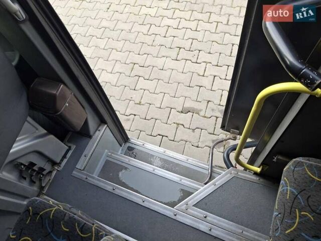 Серый Мерседес Sprinter, объемом двигателя 2.15 л и пробегом 253 тыс. км за 16300 $, фото 13 на Automoto.ua
