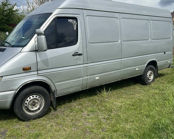 Сірий Мерседес Sprinter, об'ємом двигуна 2.7 л та пробігом 11 тис. км за 10900 $, фото 4 на Automoto.ua