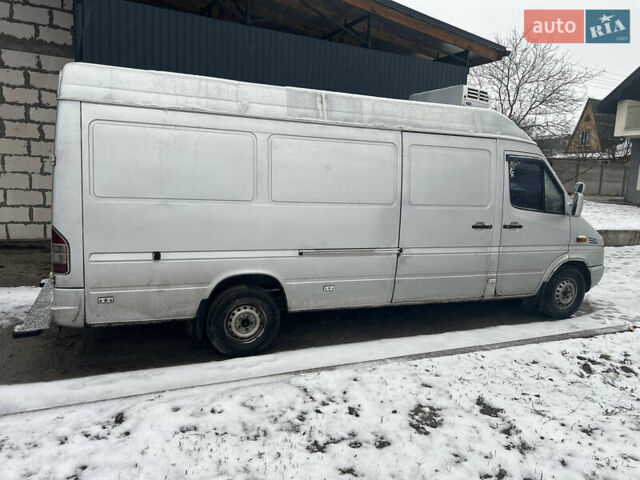 Серый Мерседес Sprinter, объемом двигателя 2.7 л и пробегом 20 тыс. км за 9900 $, фото 2 на Automoto.ua