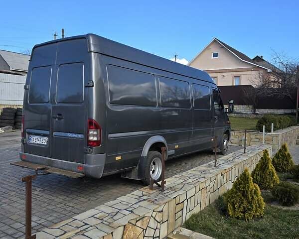 Серый Мерседес Sprinter, объемом двигателя 2.69 л и пробегом 186 тыс. км за 17500 $, фото 6 на Automoto.ua