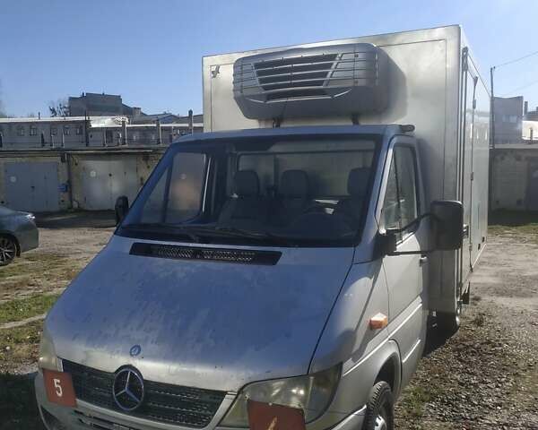 Сірий Мерседес Sprinter, об'ємом двигуна 2.15 л та пробігом 318 тис. км за 6200 $, фото 7 на Automoto.ua