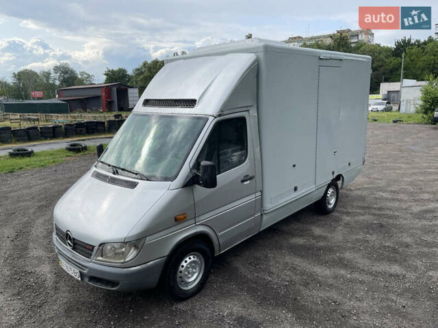 Сірий Мерседес Sprinter, об'ємом двигуна 2.15 л та пробігом 589 тис. км за 7999 $, фото 1 на Automoto.ua