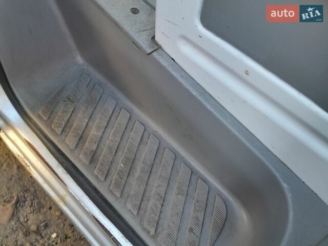 Сірий Мерседес Sprinter, об'ємом двигуна 2.14 л та пробігом 382 тис. км за 9600 $, фото 9 на Automoto.ua