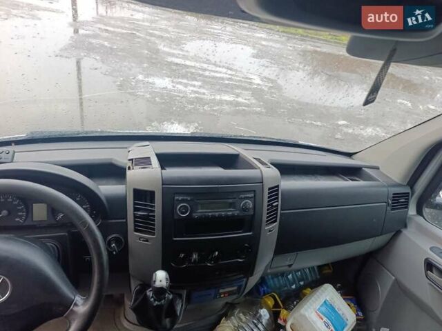 Серый Мерседес Sprinter, объемом двигателя 2.14 л и пробегом 600 тыс. км за 7000 $, фото 2 на Automoto.ua