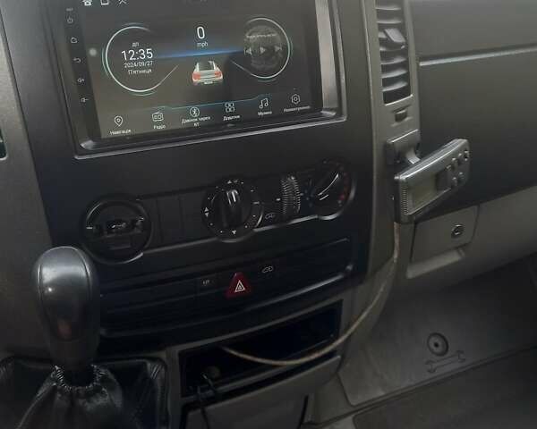 Серый Мерседес Sprinter, объемом двигателя 2.14 л и пробегом 375 тыс. км за 10800 $, фото 10 на Automoto.ua