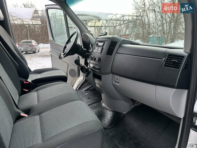 Сірий Мерседес Sprinter, об'ємом двигуна 0 л та пробігом 283 тис. км за 19900 $, фото 11 на Automoto.ua