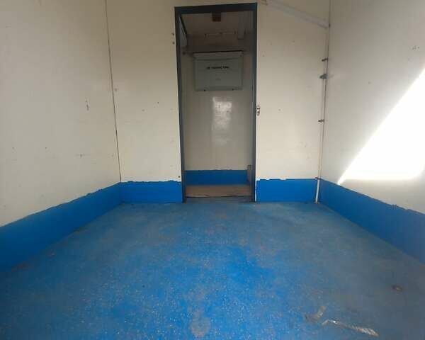 Серый Мерседес Sprinter, объемом двигателя 2.14 л и пробегом 375 тыс. км за 10800 $, фото 3 на Automoto.ua