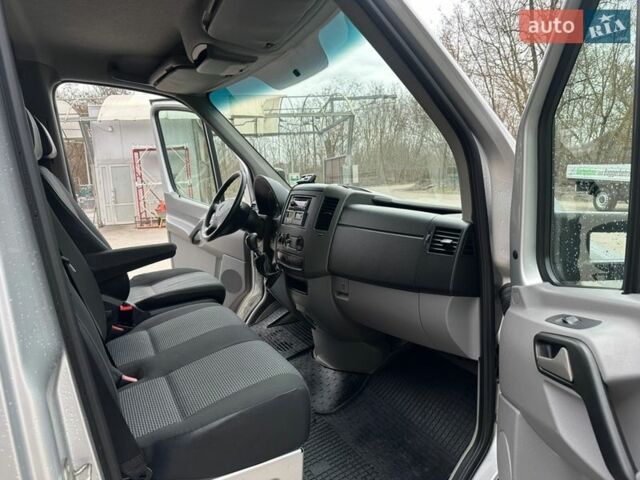 Сірий Мерседес Sprinter, об'ємом двигуна 2.2 л та пробігом 283 тис. км за 20000 $, фото 11 на Automoto.ua