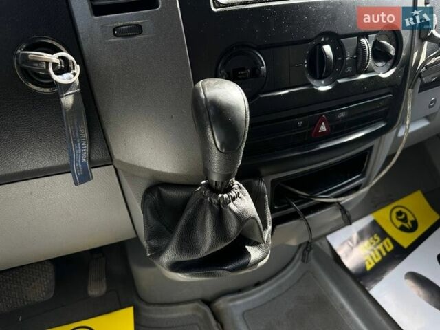 Сірий Мерседес Sprinter, об'ємом двигуна 2.14 л та пробігом 382 тис. км за 10800 $, фото 12 на Automoto.ua