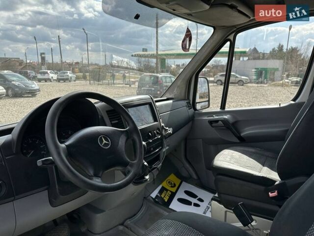 Сірий Мерседес Sprinter, об'ємом двигуна 2.14 л та пробігом 382 тис. км за 10800 $, фото 9 на Automoto.ua