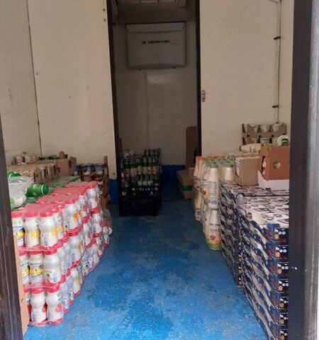 Серый Мерседес Sprinter, объемом двигателя 2.14 л и пробегом 382 тыс. км за 10300 $, фото 6 на Automoto.ua