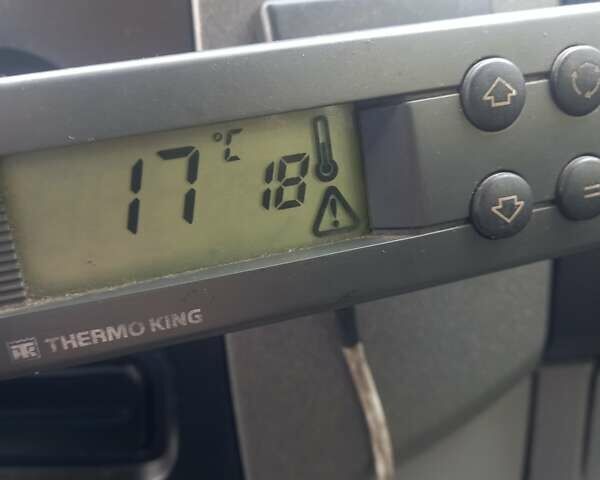 Серый Мерседес Sprinter, объемом двигателя 2.14 л и пробегом 375 тыс. км за 10800 $, фото 11 на Automoto.ua