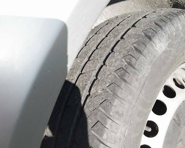 Серый Мерседес Sprinter, объемом двигателя 2.99 л и пробегом 366 тыс. км за 20900 $, фото 12 на Automoto.ua