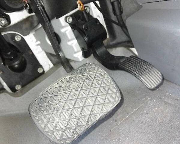 Серый Мерседес Sprinter, объемом двигателя 2.99 л и пробегом 366 тыс. км за 20900 $, фото 8 на Automoto.ua