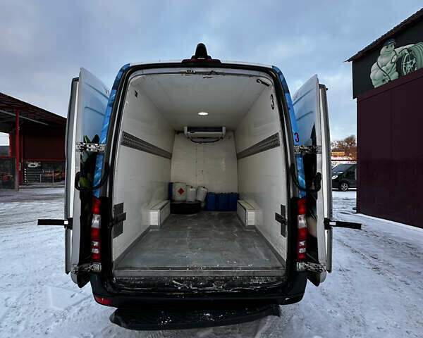 Серый Мерседес Sprinter, объемом двигателя 3 л и пробегом 470 тыс. км за 30000 $, фото 14 на Automoto.ua