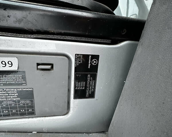 Серый Мерседес Sprinter, объемом двигателя 3 л и пробегом 470 тыс. км за 30000 $, фото 17 на Automoto.ua